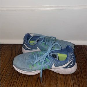 blue Nike running sneakers, women’s size 8